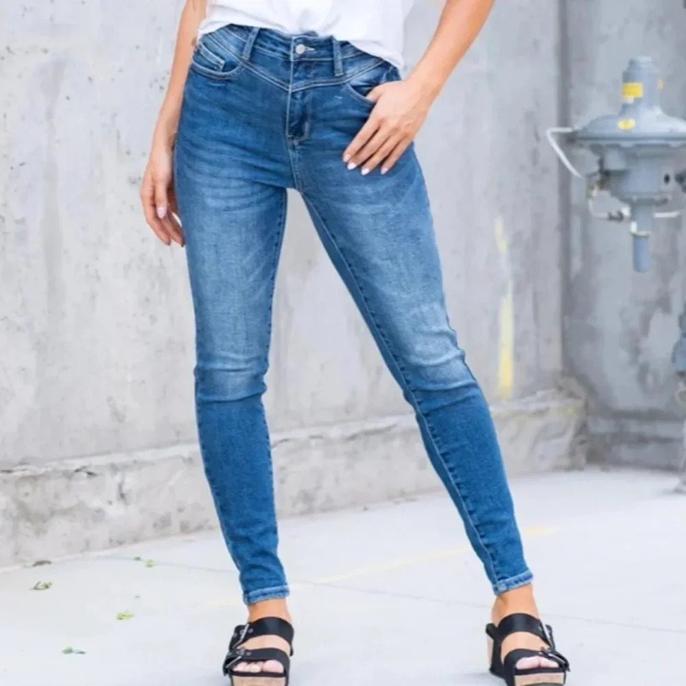 Judy Blue Austen Western Yoke High Rise Jeans